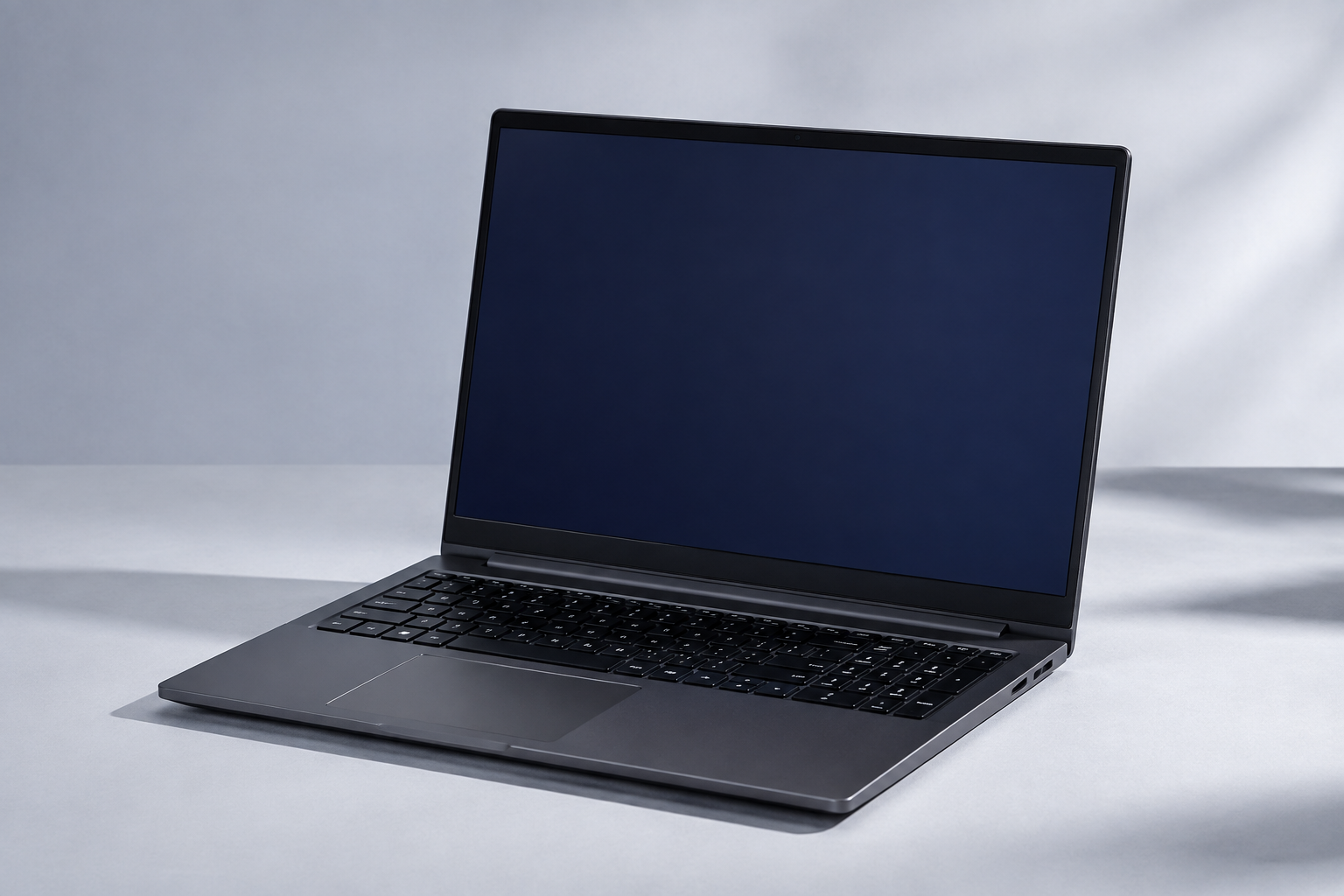 Laptop nie uruchamia się — co można sprawdzić bezpiecznie?