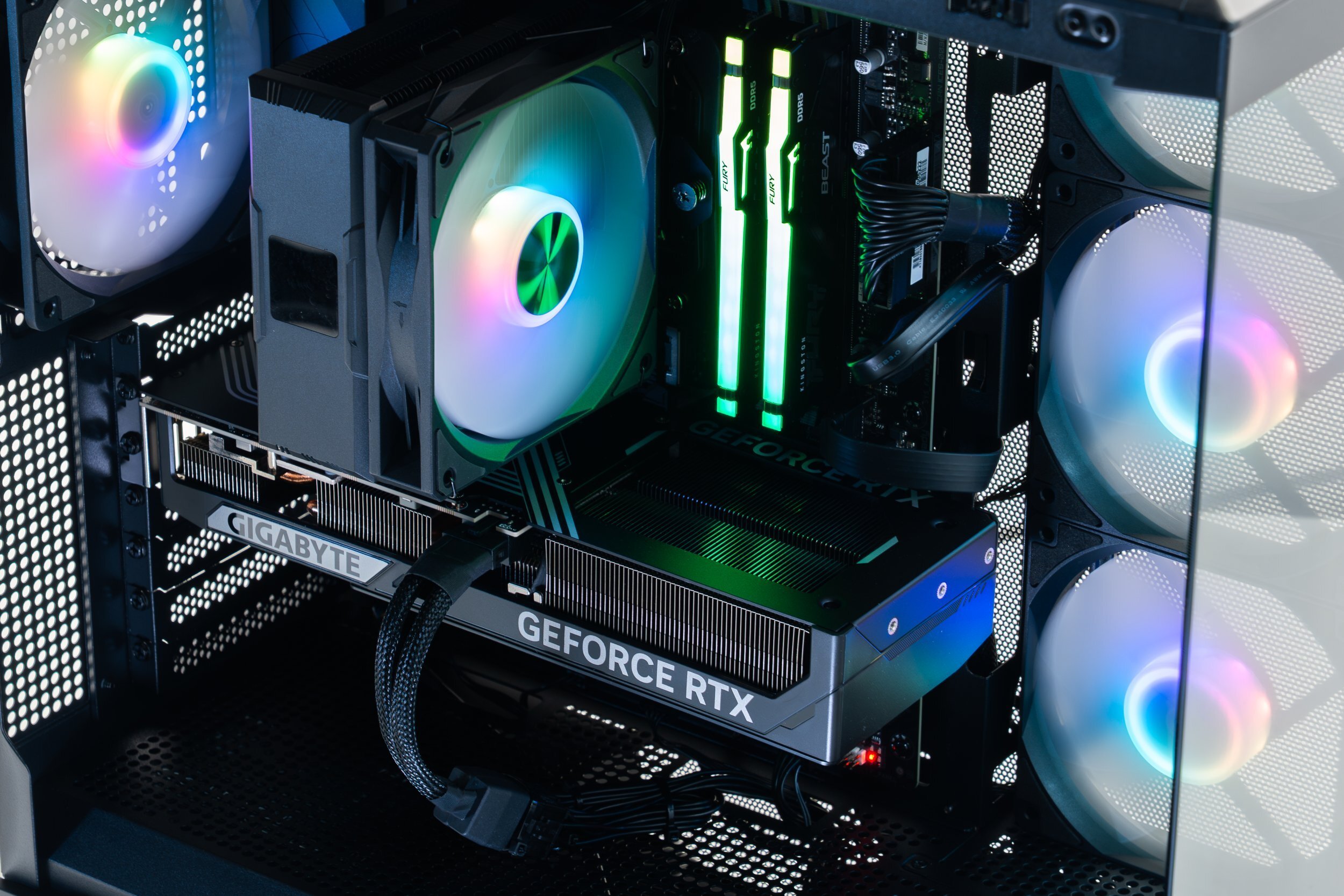 Komputer Game X G100, Ryzen 7 7700X, 32 GB, RTX 5060 Ti 16GB, 512 GB M.2 PCIe Windows 11 Home — widok 6