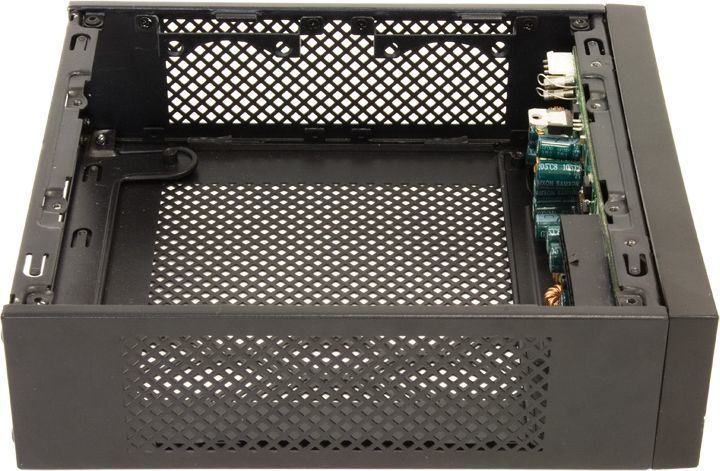 Obudowa Chieftec IX-03B-120W