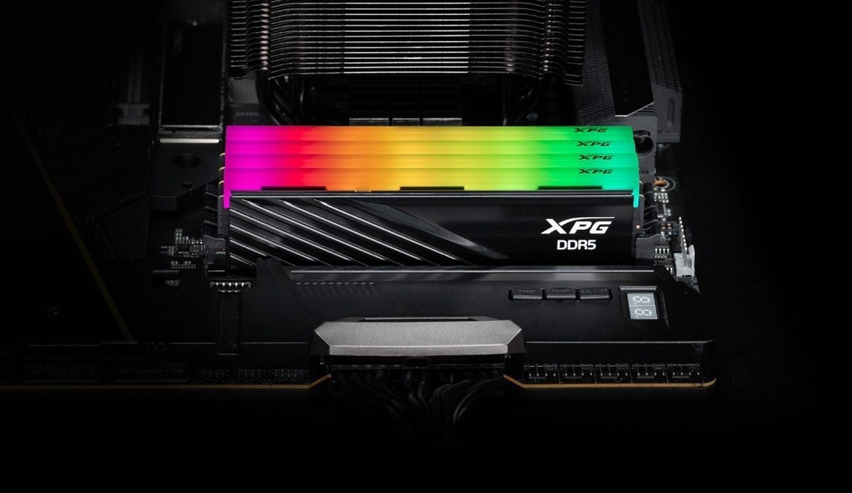 Pamięć ADATA XPG Lancer Blade RGB, DDR5, 16 GB, 5600MHz, CL46 (AX5U5600C468G-DTLABRBK)