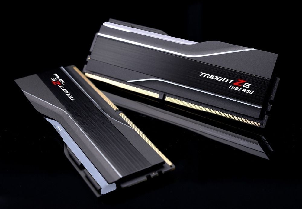 Pamięć G.Skill Trident Z5 Neo RGB, DDR5, 32 GB, 6000MHz, CL30 (F5-6000J3036F16GX2-TZ5NR)