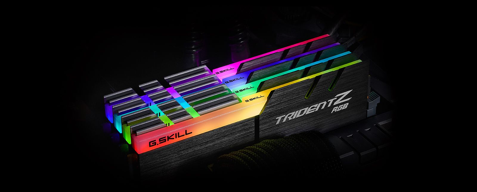 Pamięć G.Skill Trident Z RGB, DDR4, 16 GB, 3000MHz, CL16 (F4-3000C16D-16GTZR)