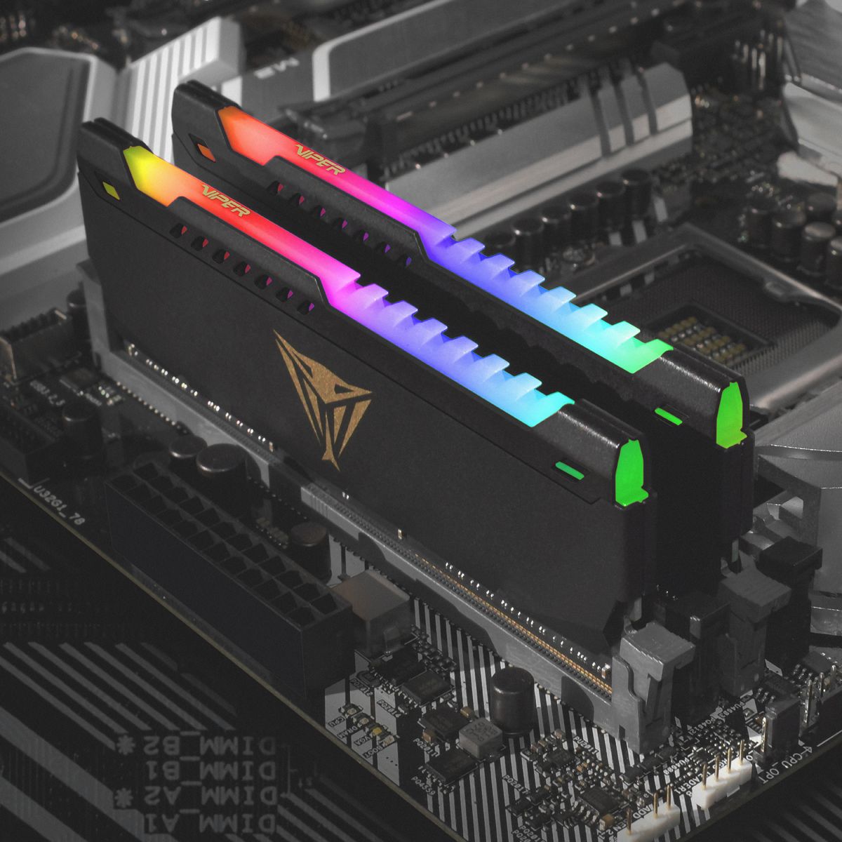 Pamięć Patriot Viper Steel RGB, DDR4, 16 GB, 3200MHz, CL16 (PVSR416G320C6K)