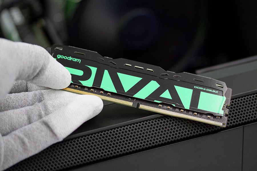 Pamięć GoodRam Rival Radiant, DDR4, 64 GB, 3200MHz, CL18 (GGRGD4-32L18/64GDC)
