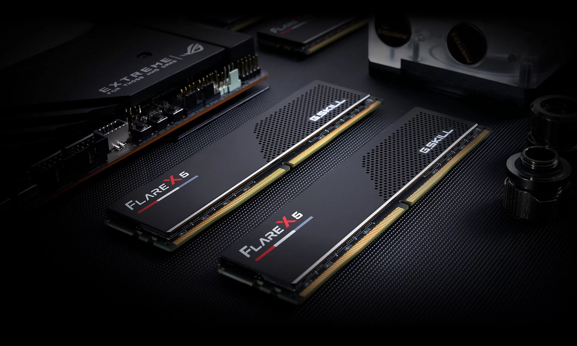 Pamięć G.Skill Flare X5, DDR5, 32 GB, 6000MHz, CL28 (F5-6000J2836G16GX2-FX5W)