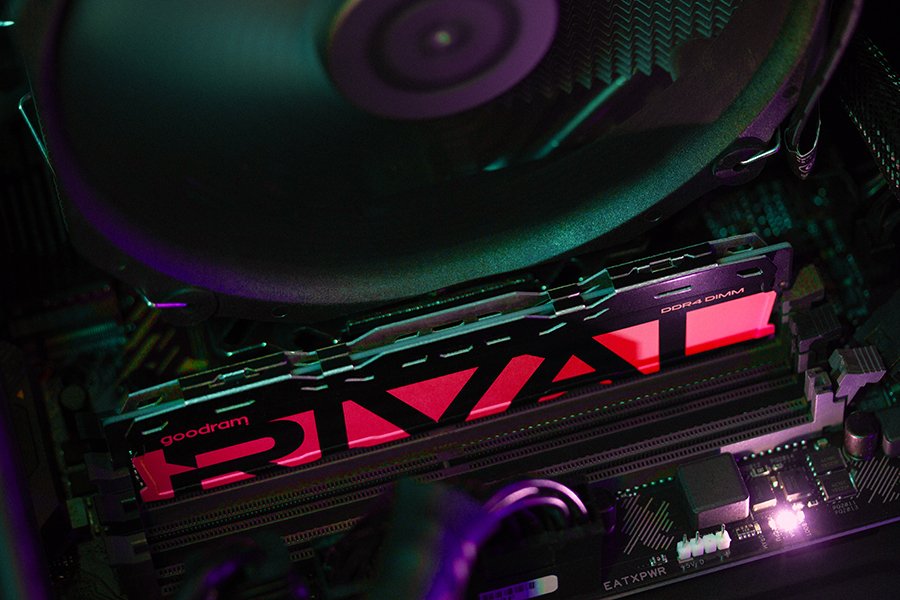 Pamięć GoodRam Rival Radiant, DDR4, 64 GB, 3200MHz, CL16 (GGRRD4-32L18/64GDC)