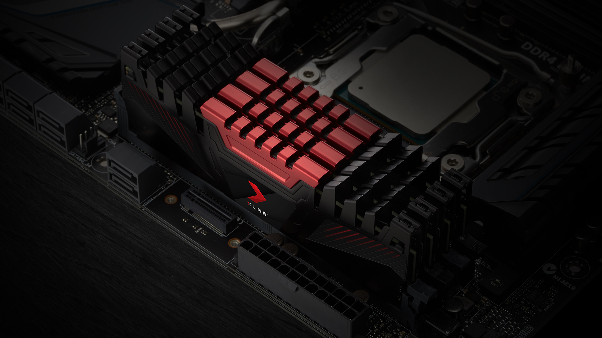 Pamięć PNY XLR8, DDR4, 16 GB, 3200MHz, CL16 (MD16GD4320016AXR-SI)