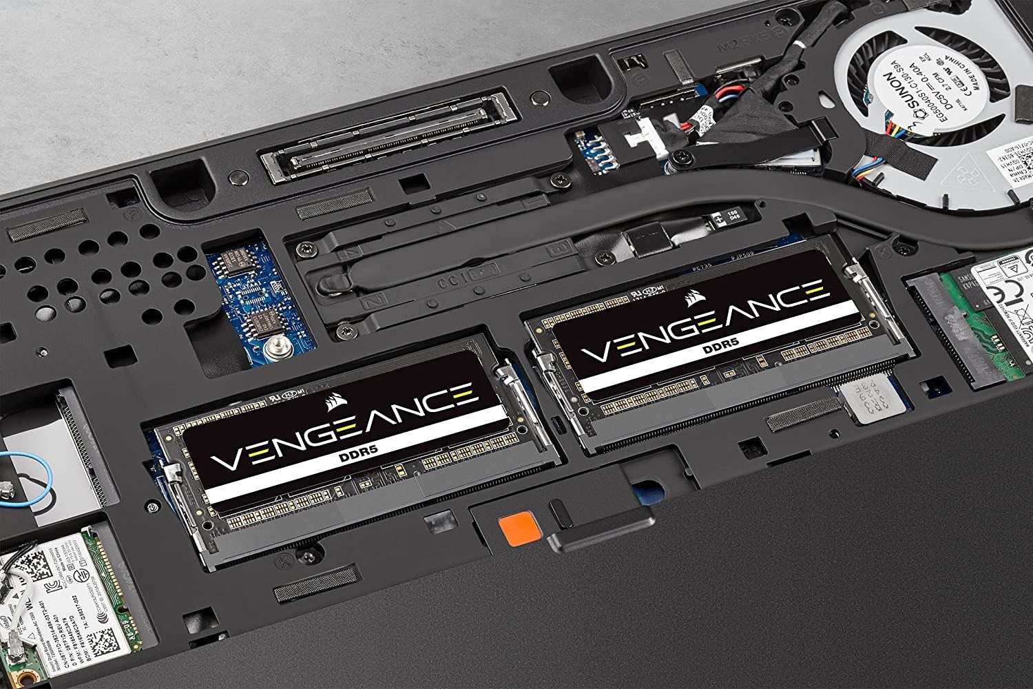 Pamięć do laptopa Corsair Vengeance, SODIMM, DDR5, 32 GB, 4800 MHz, CL40 (CMSX32GX5M1A4800C40)